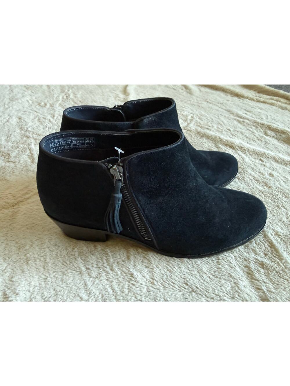 Vionic Serena Boots Bootie Size 9.5 Black Suede